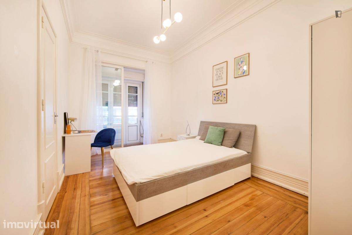 Quarto - localizado em Rato Lisbon - Grande imagem: 2/37