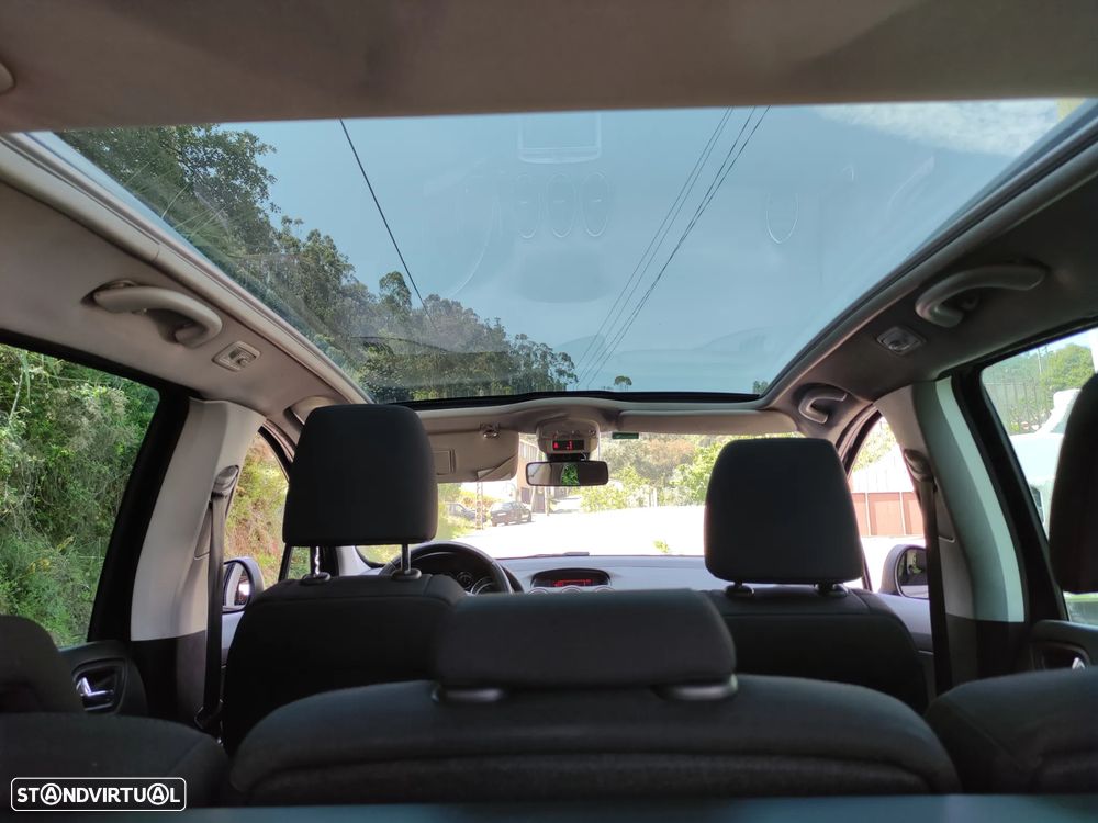 Peugeot 308 SW 1.6 HDi Executive CVM6 - 17