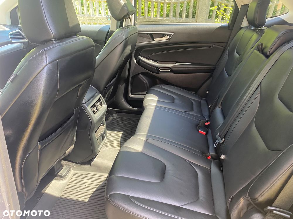 Ford Edge - 8