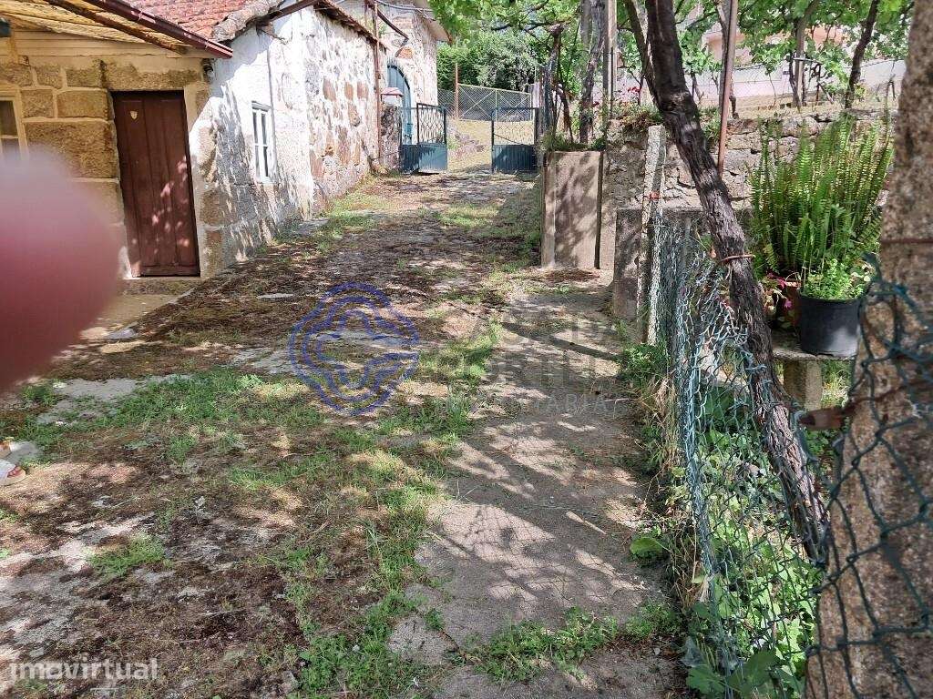 Moradia rustica t4 – Habitável e Cheia de Charme - Grande imagem: 3/18
