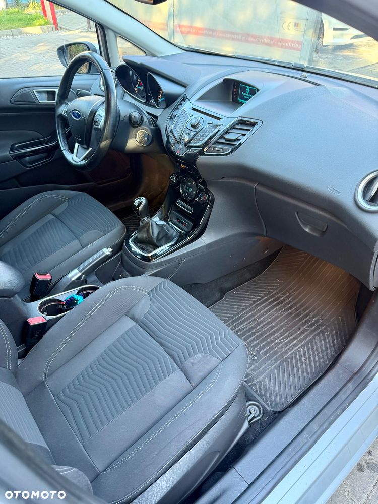 Ford Fiesta 1.0 Titanium X - 26