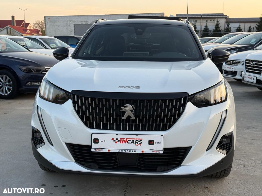 Peugeot 2008 PureTech 130 EAT8 GT Pack - 3