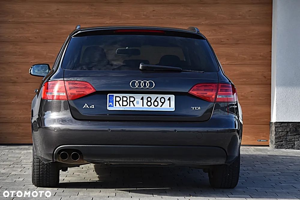 Audi A4 Avant 2.0 TDI DPF Attraction - 11