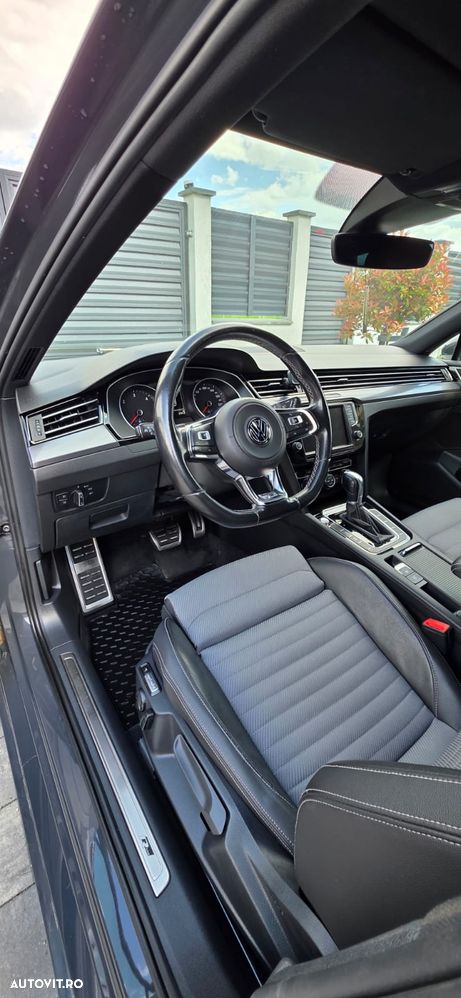 Volkswagen Passat 2.0 TDI DSG Comfortline - 18