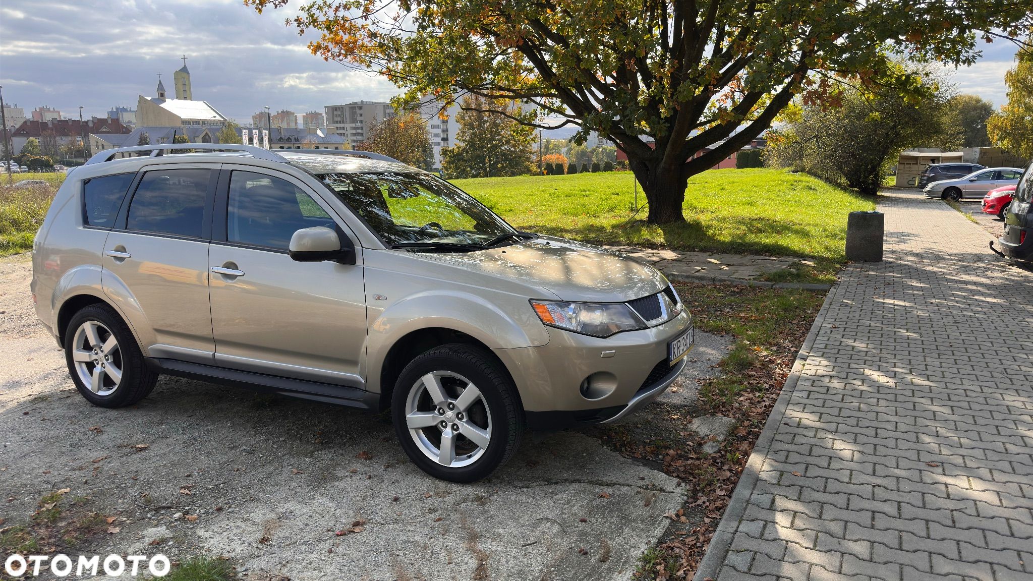 Mitsubishi Outlander 2.0 DID Intense + - 1
