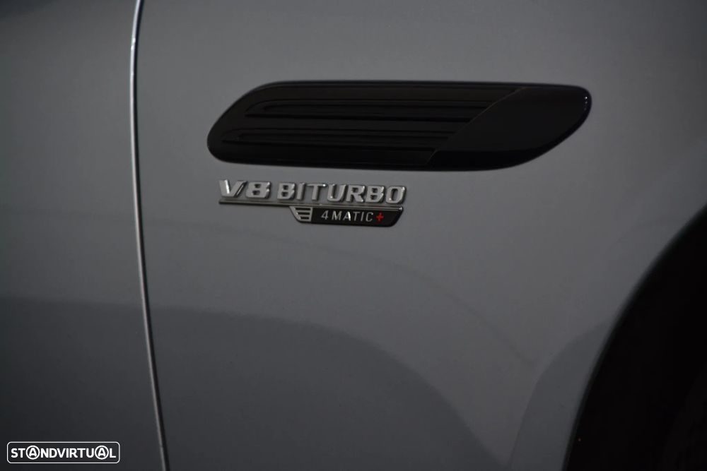 Mercedes-Benz SL 63 AMG 4Matic+ - 14