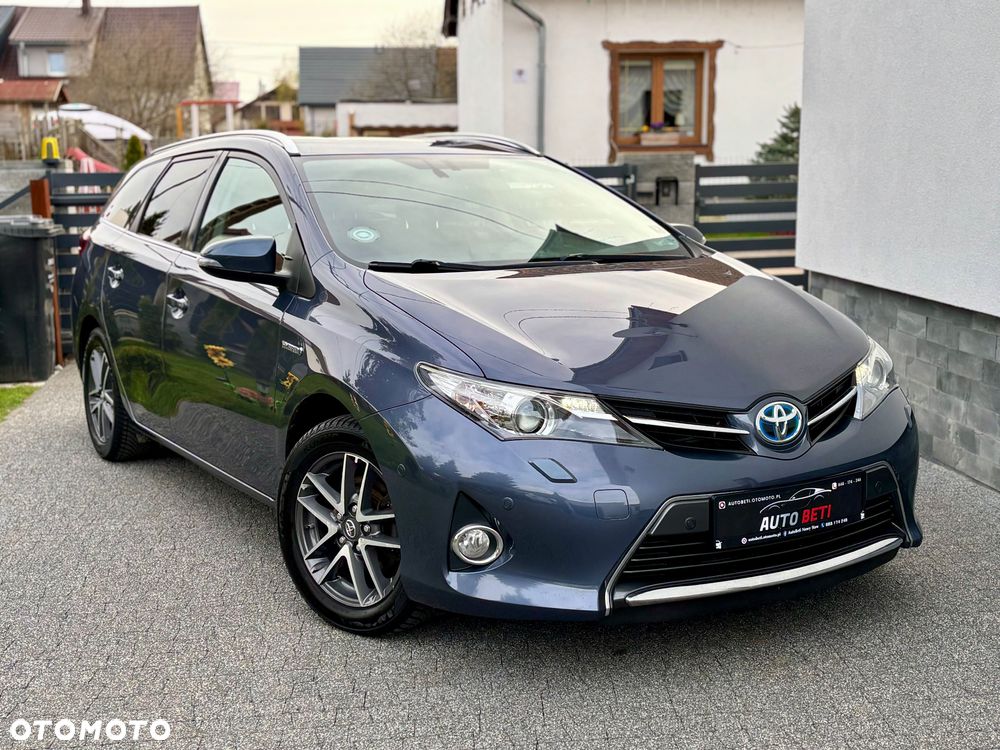 Toyota Auris 1.8 HSD Prestige NAVI - 1