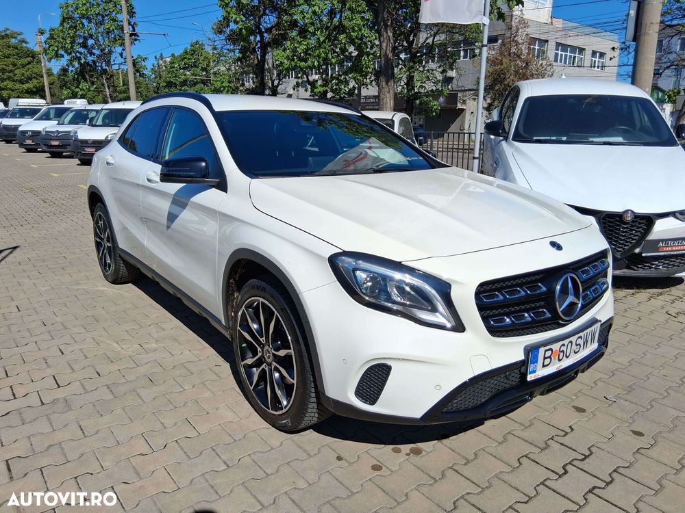Mercedes-Benz GLA 220 4MATIC - 3