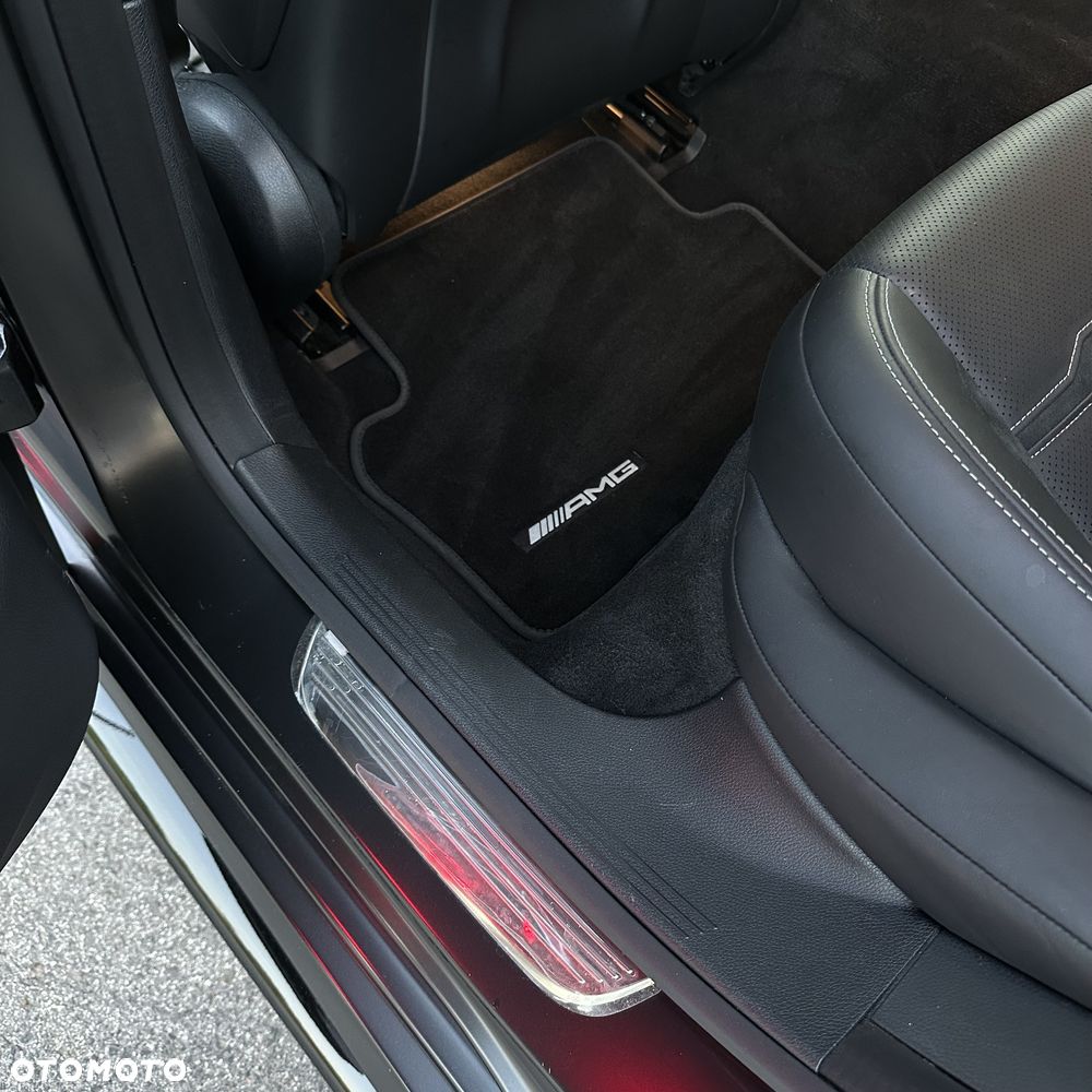 Mercedes-Benz AMG GT 43 4-Matic+ - 7