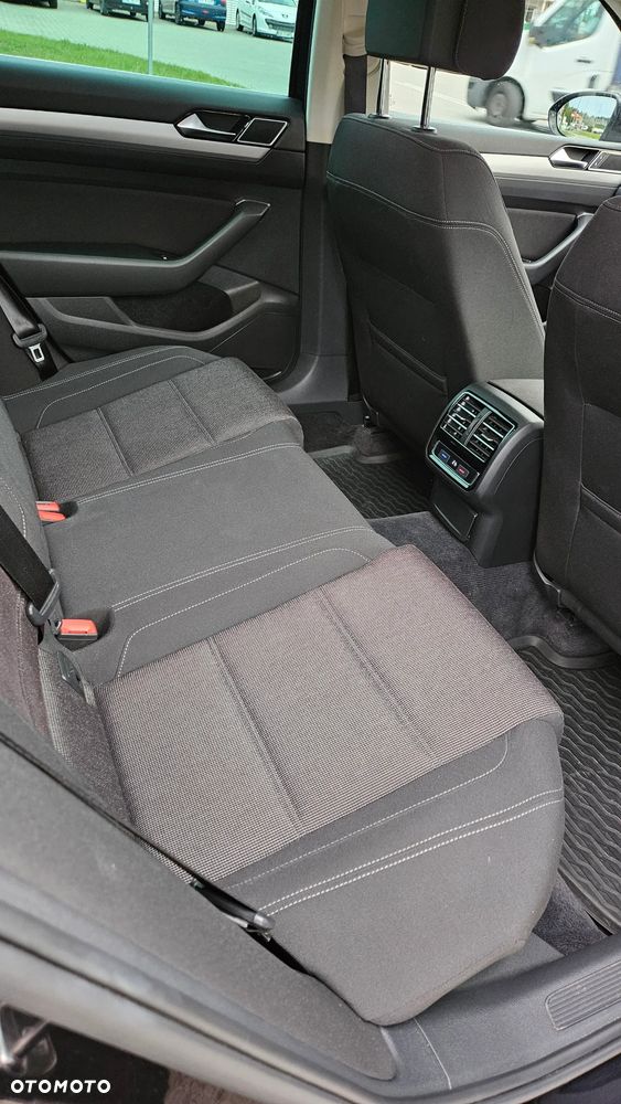 Volkswagen Passat 2.0 TDI BMT Comfortline DSG - 10