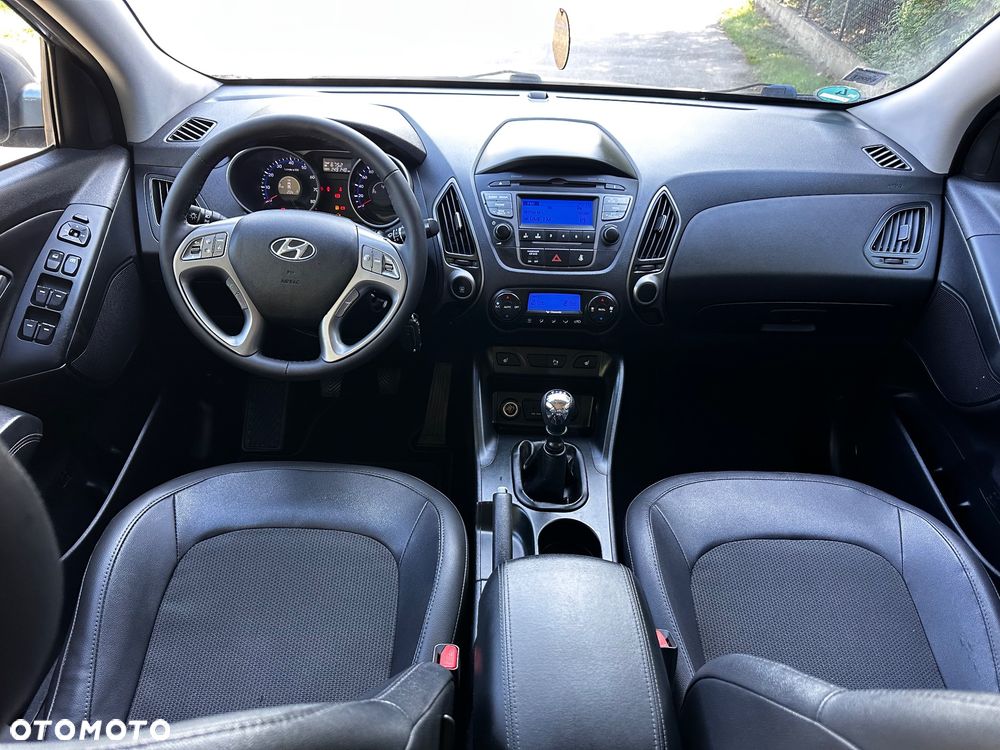 Hyundai ix35 1.6 2WD Fifa World Cup Edition - 32