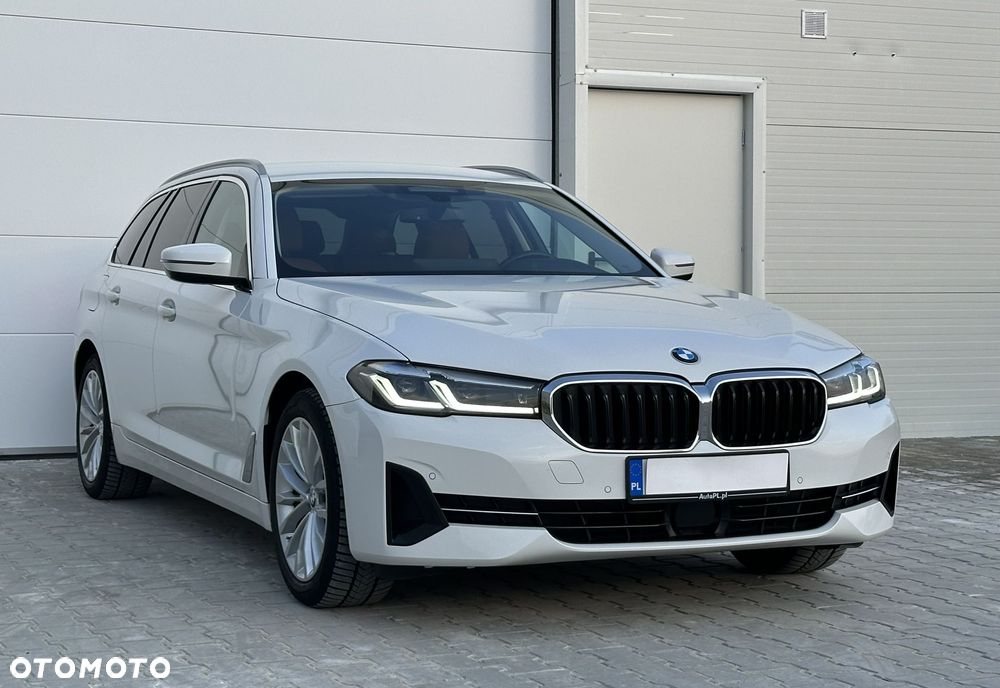 BMW Seria 5 520d xDrive - 15