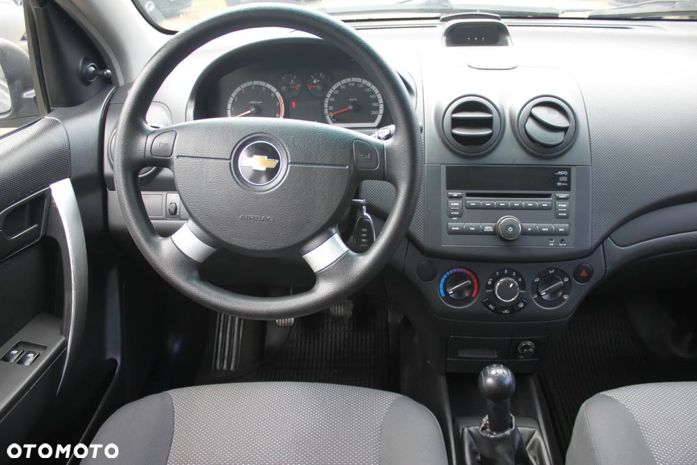 Chevrolet Aveo - 18