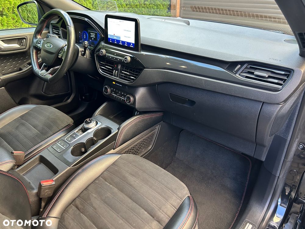 Ford Kuga 2.0 EcoBlue 4x4 ST-LINE X - 21