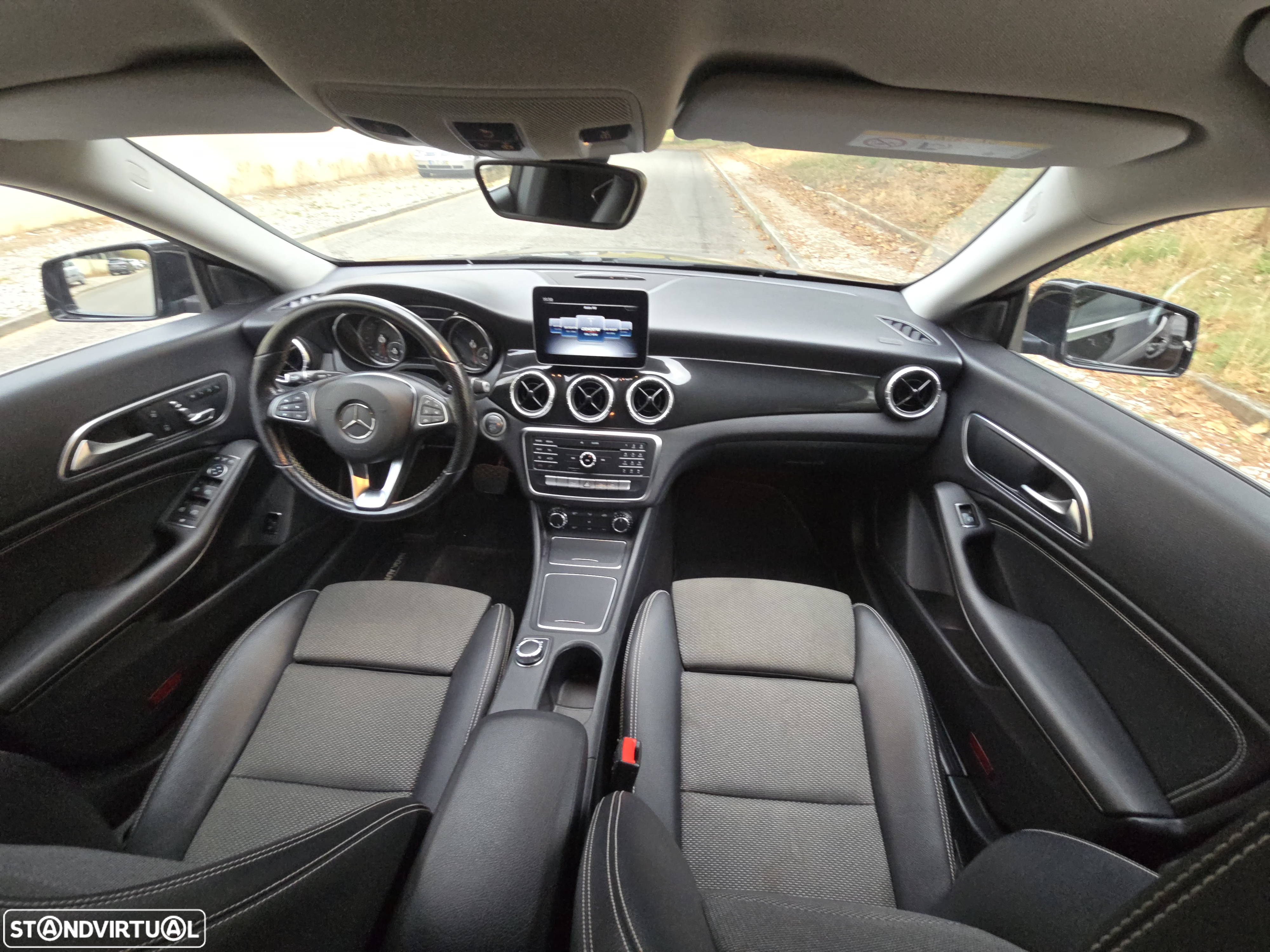 Mercedes-Benz CLA 200 d Shooting Brake Urban Aut. - 12