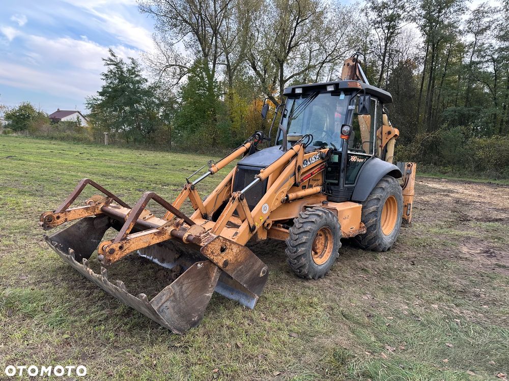 Case 590SR-4PS Powershift 4x4 - 1