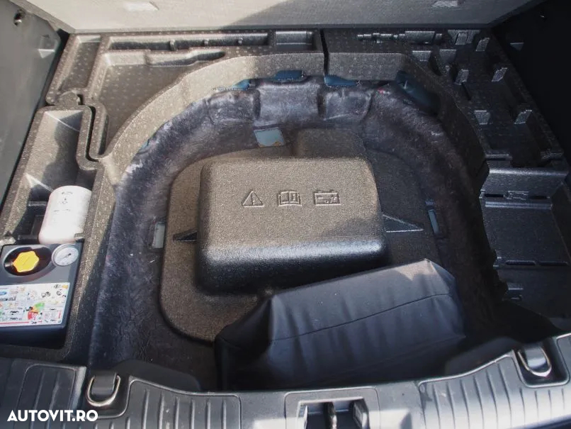 Ford Kuga - 19