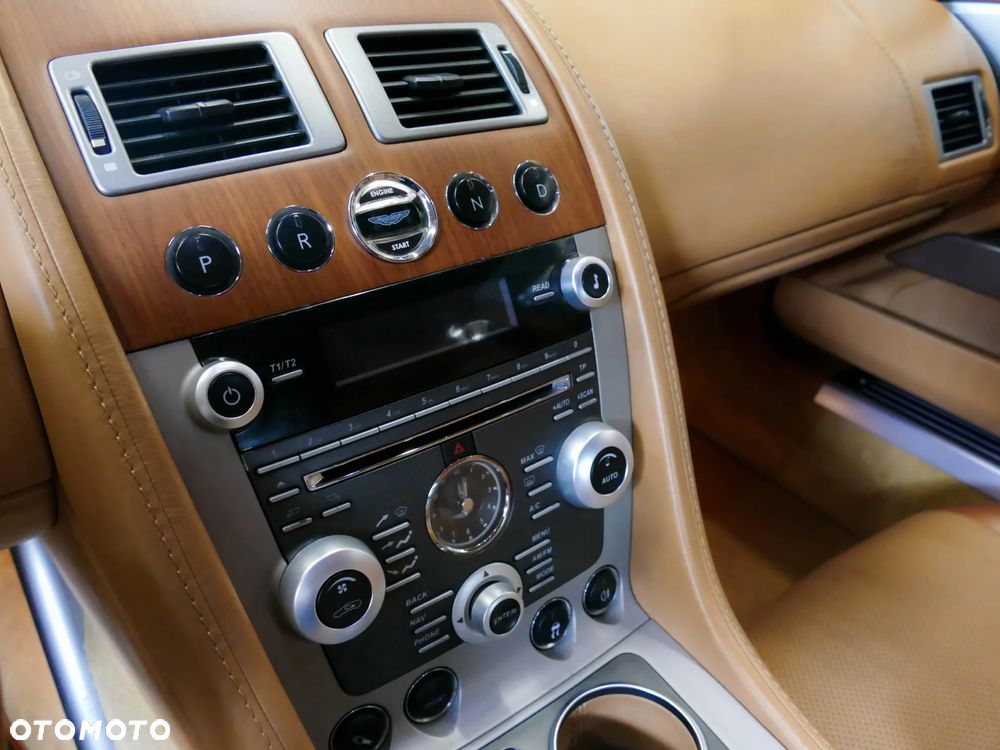 Aston Martin Rapide Luxe Touchtronic II - 17