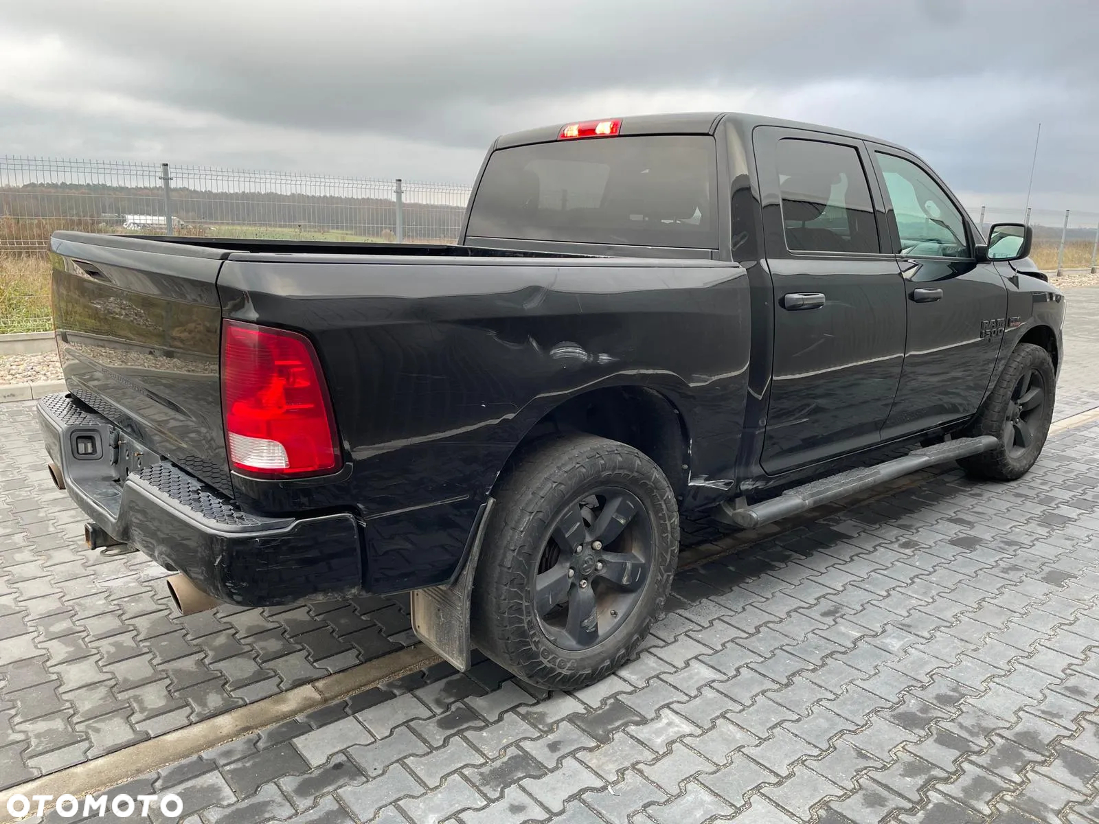Dodge RAM 1500 5.7 4x4 - 6