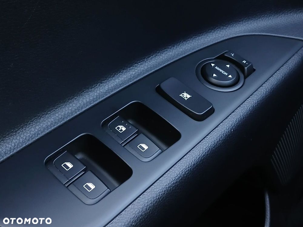 Kia Stonic 1.0 T-GDI L DCT - 31