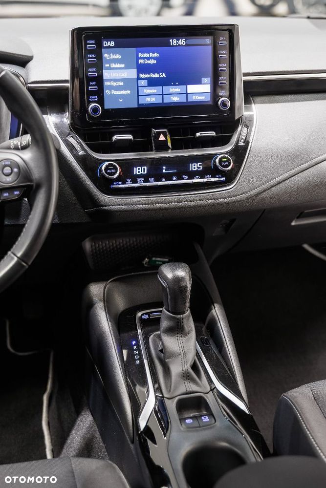 Toyota Corolla 1.8 Hybrid Comfort - 35