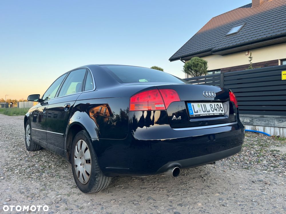 Audi A4 Limousine - 15
