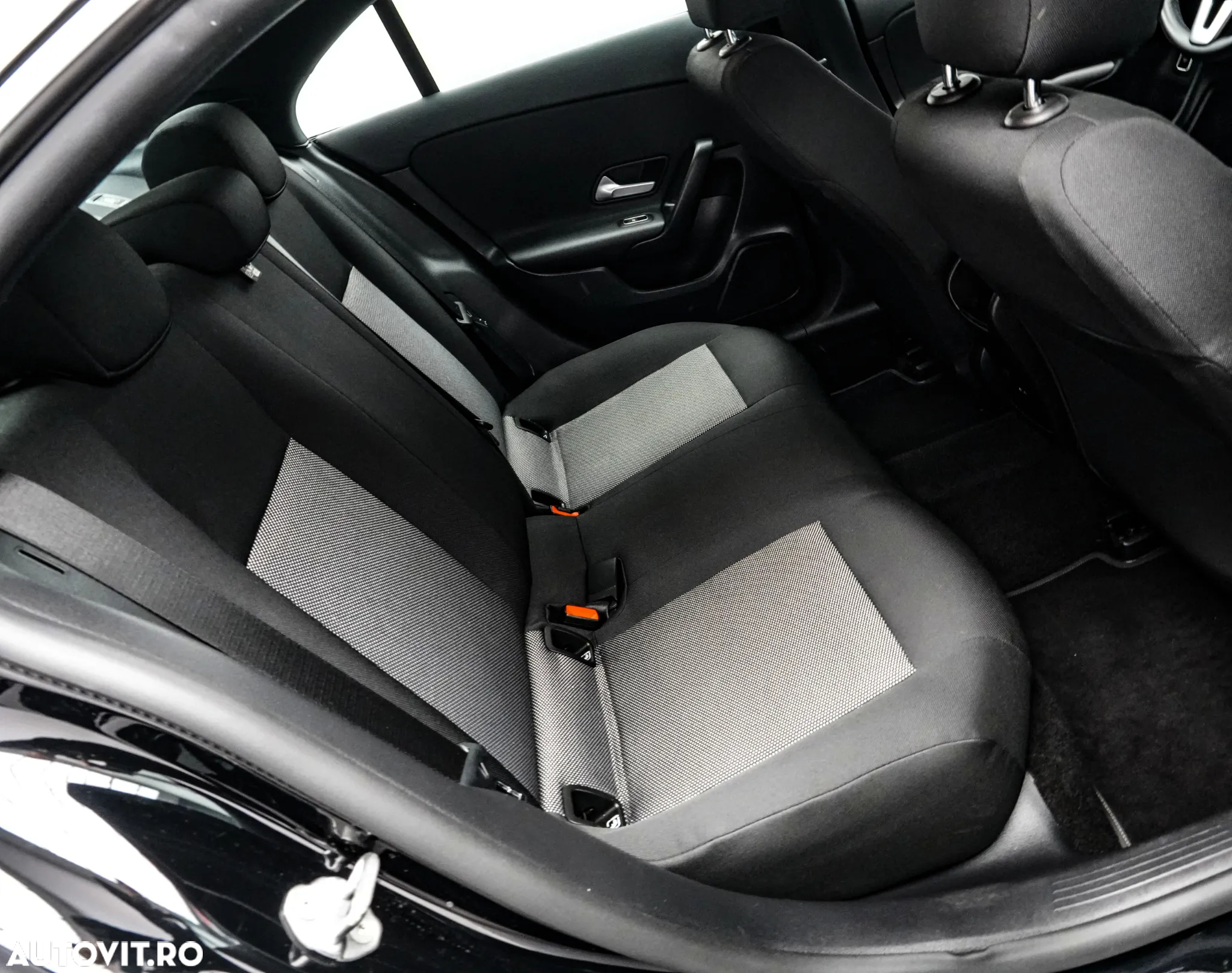 Mercedes-Benz CLA 200 Coupe - 14