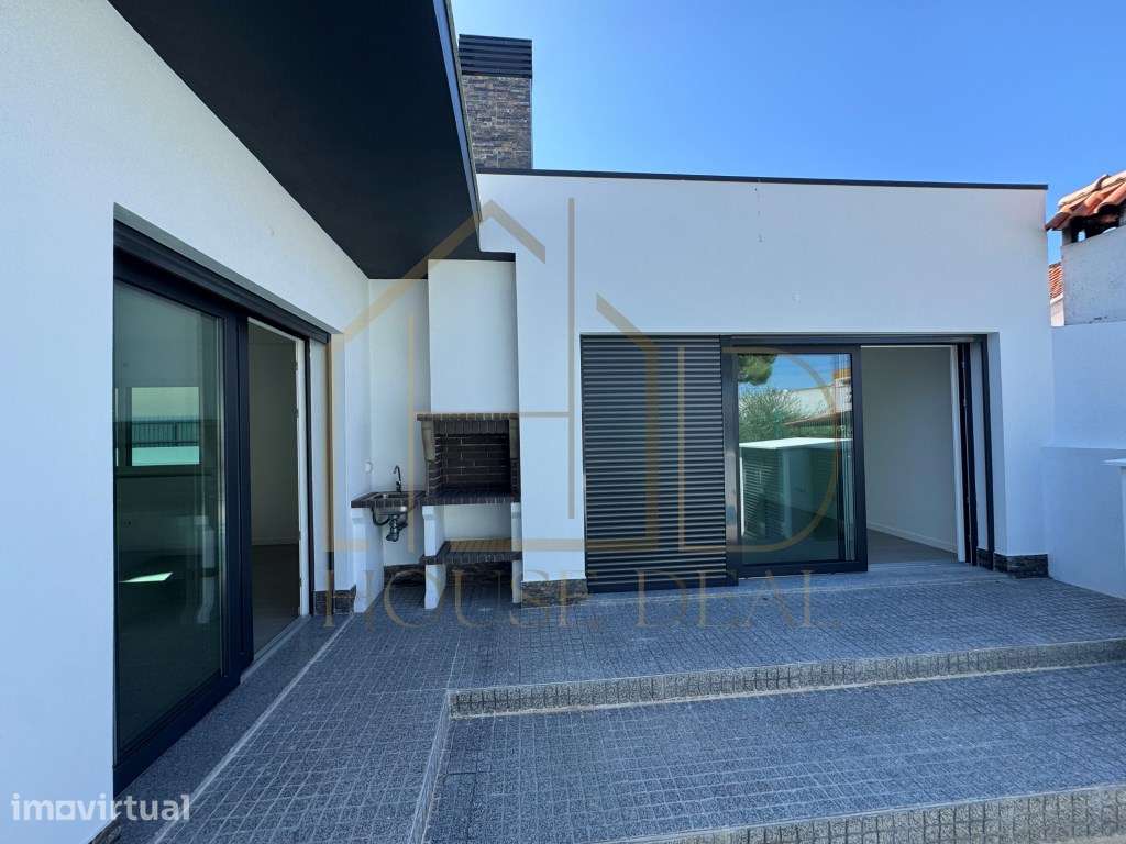 PRONTA!!! Moradia moderna térrea com Piscina, T3+1. Quinta do Conde - Grande imagem: 4/31