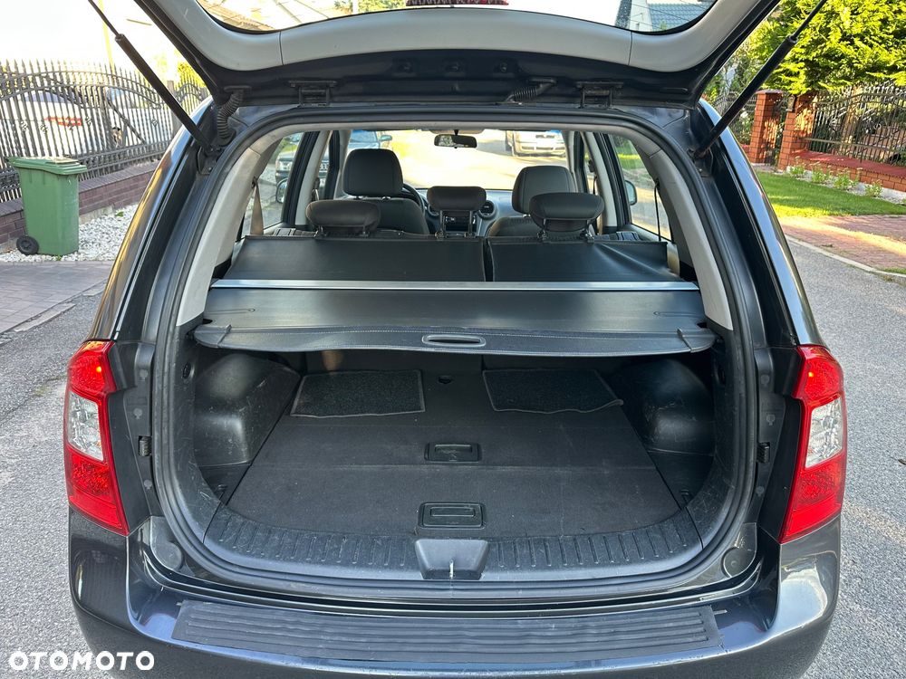 Kia Carens 2.0 EX - 23