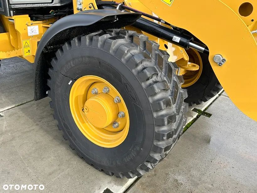 Caterpillar 906 - 19