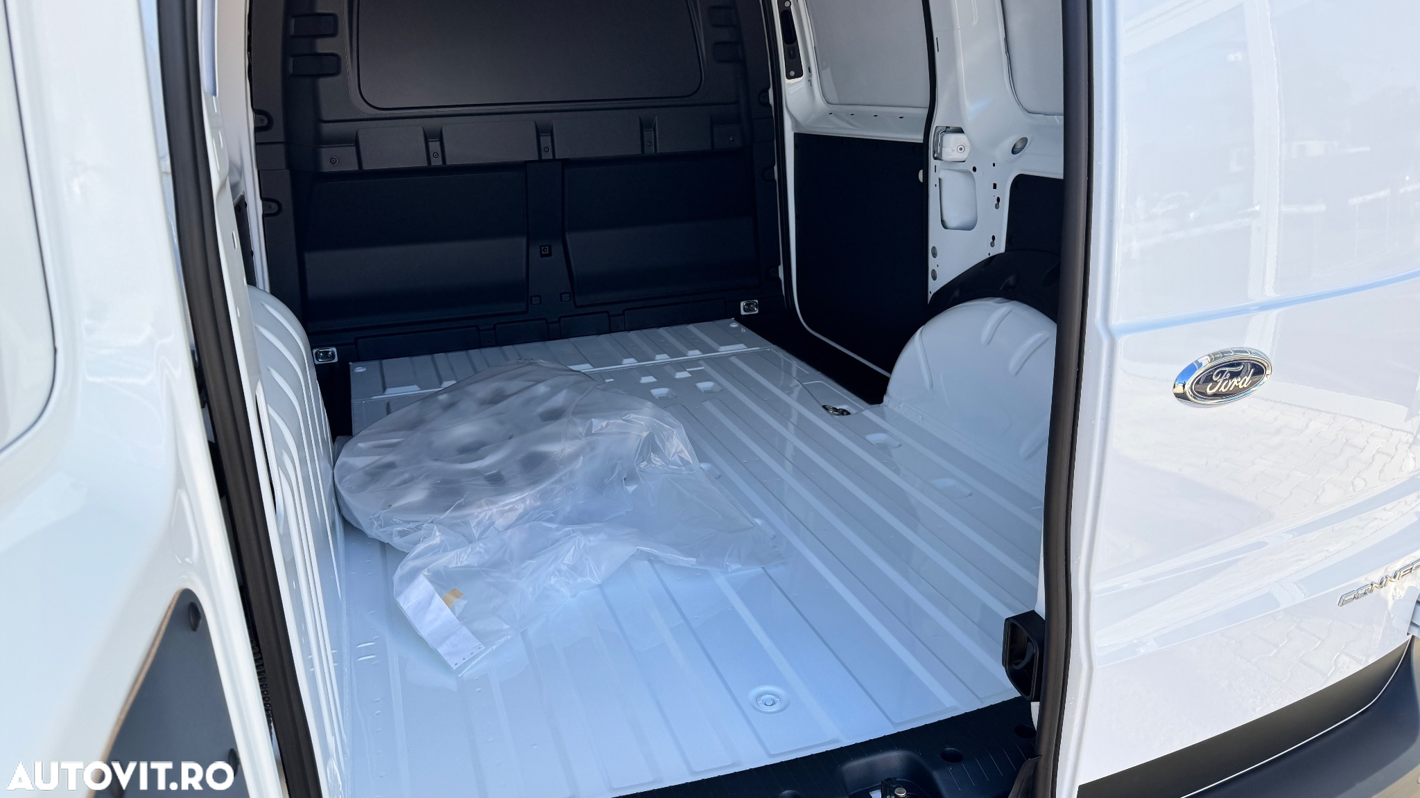 Ford Transit Connect - 9