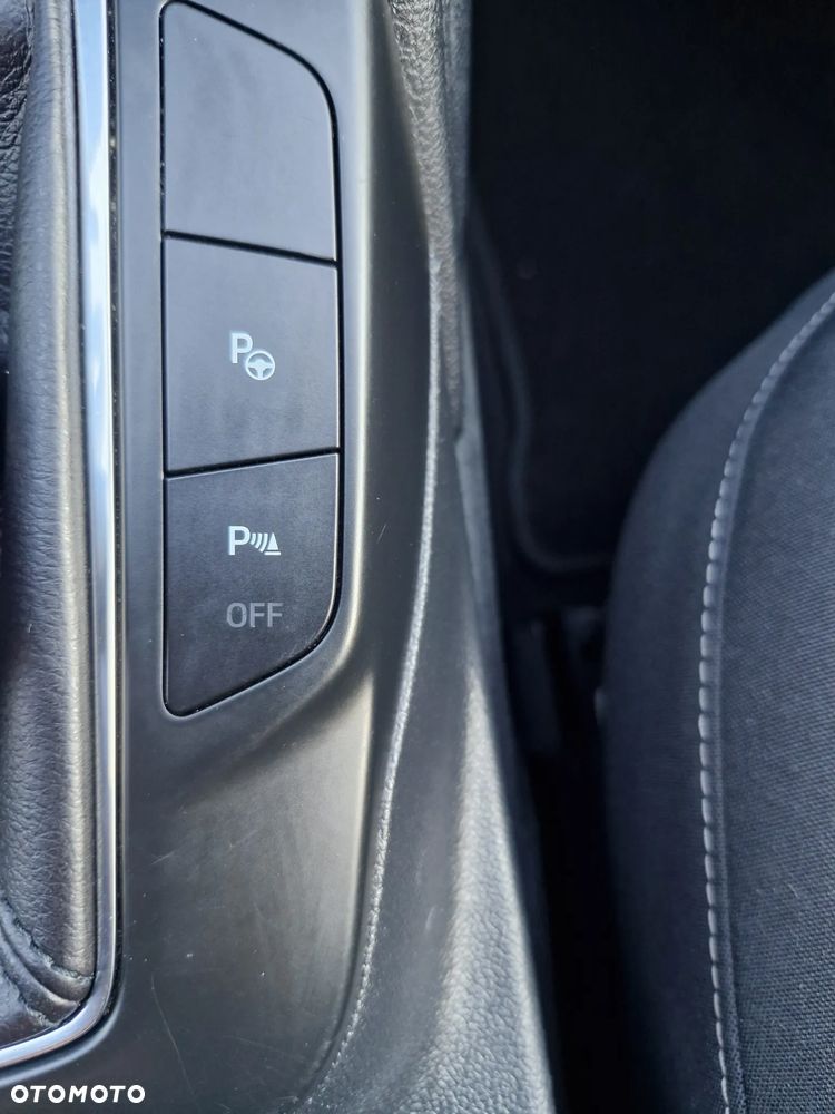 Ford Kuga 1.5 EcoBoost FWD Titanium - 26