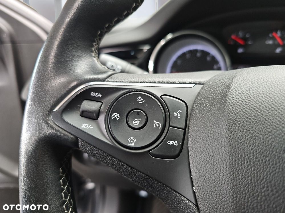 Opel Insignia 2.0 T Elegance S&S - 17