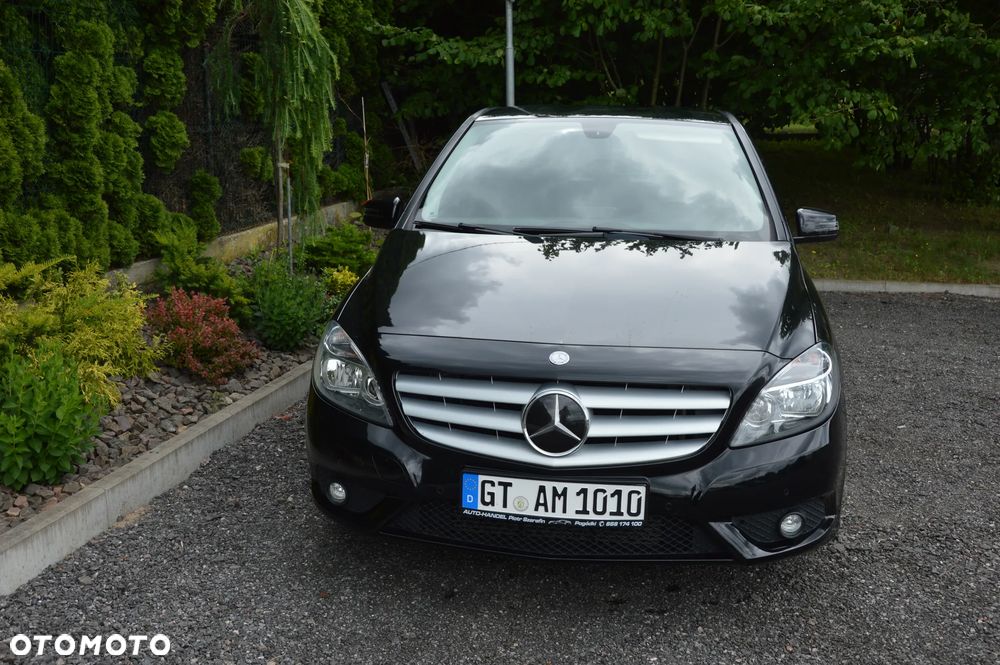 Mercedes-Benz Klasa B 180 CDI (BlueEFFICIENCY) - 2