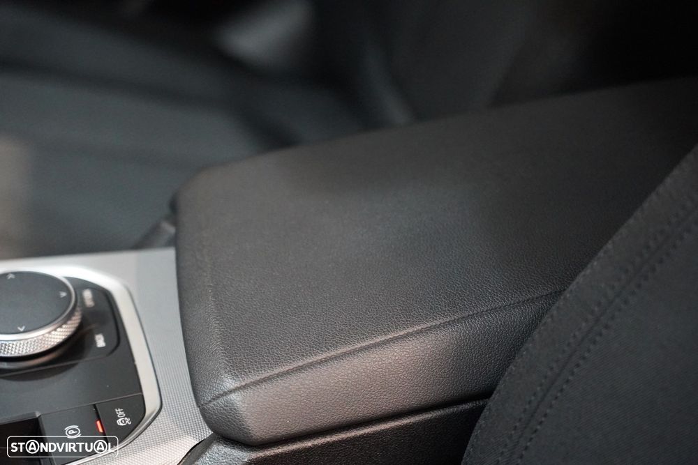 BMW 318 d Line Luxury - 19