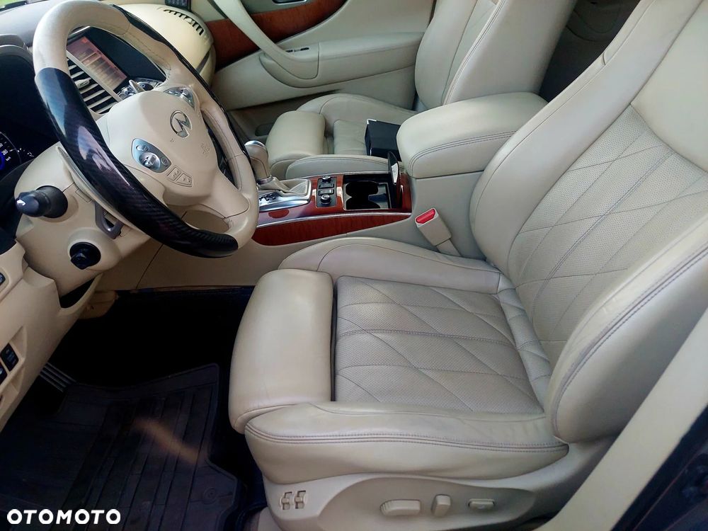 Infiniti QX70 5.0 S Premium - 6