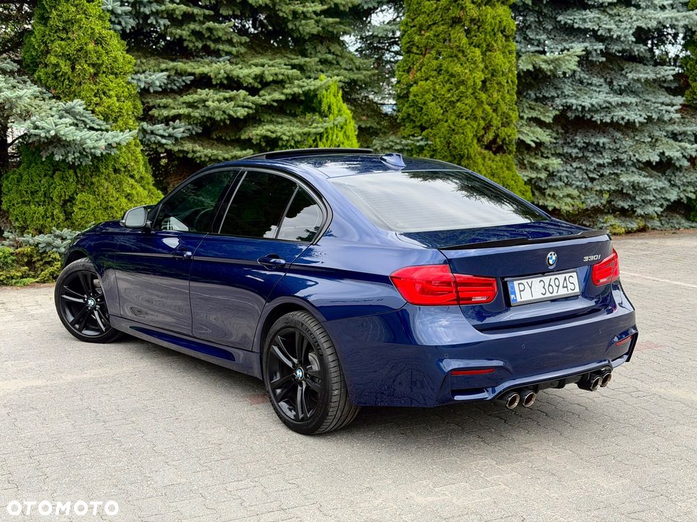 BMW Seria 3 330i - 20