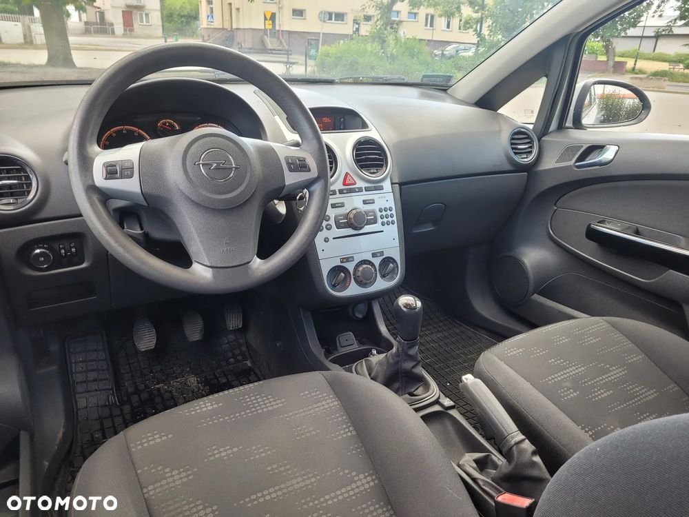 Opel Corsa 1.2 16V Edition / Active - 14
