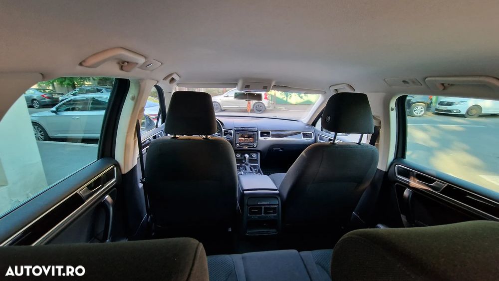 Volkswagen Touareg 3.0 V6 TDI BMT - 23