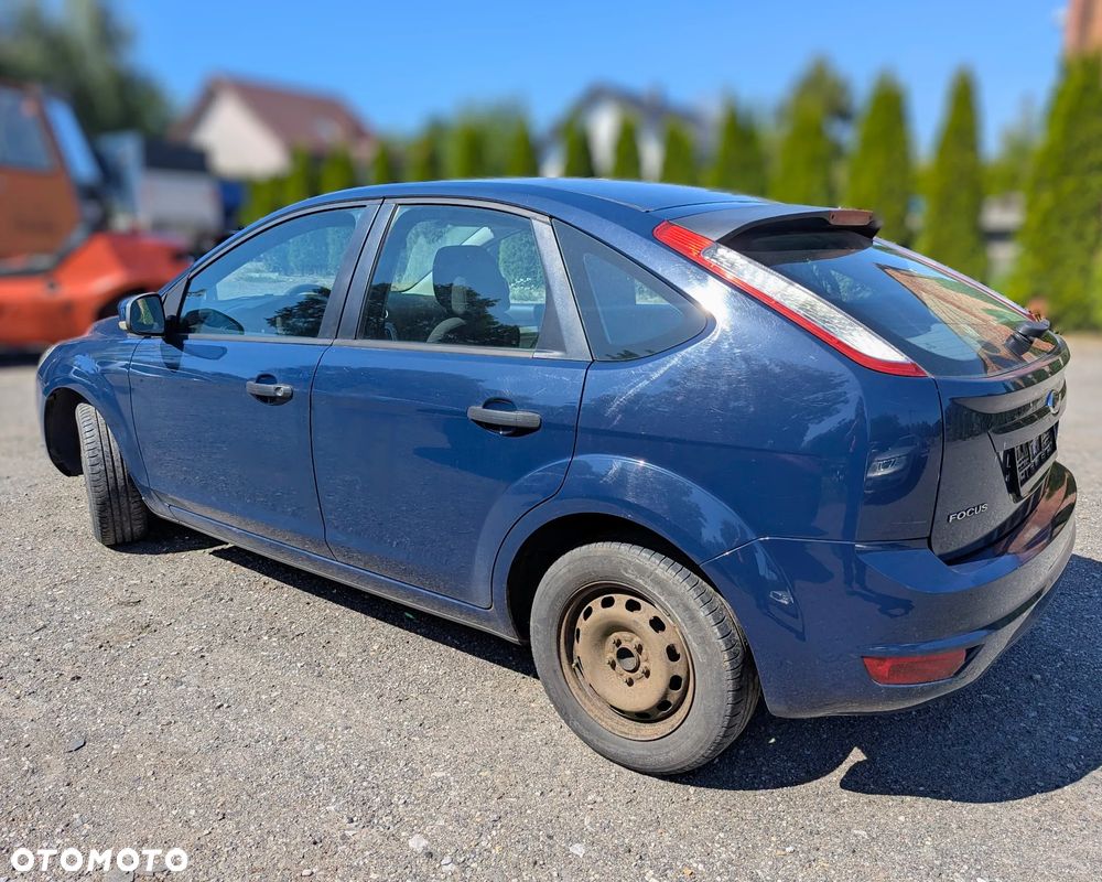 Ford Focus Mk2 FL 1.6 TDCi 109 KM – auto na części - 3