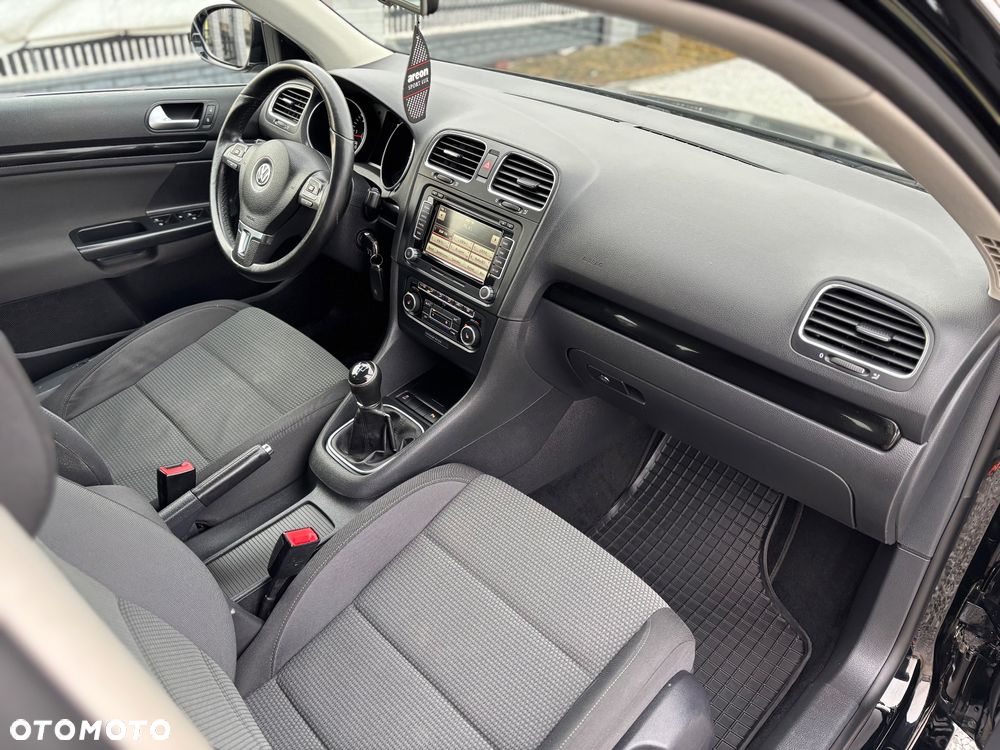 Volkswagen Golf - 11