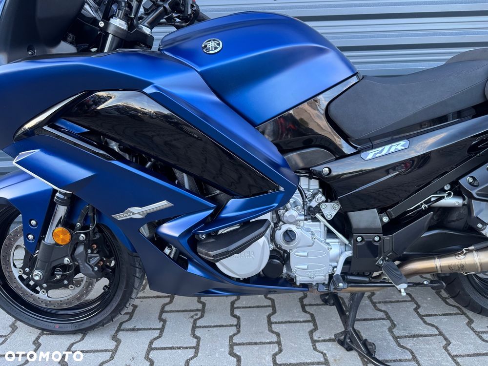 Yamaha FJR - 9