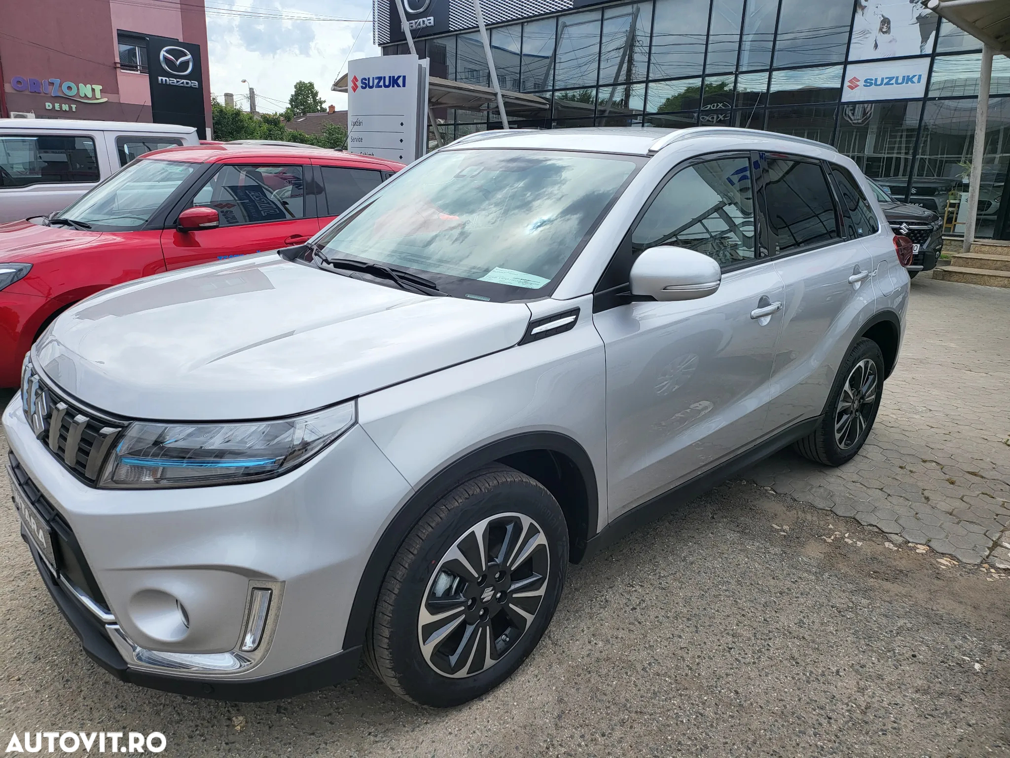 Suzuki Vitara 1.4 Boosterjet AllGrip MHEV Spirit - 2