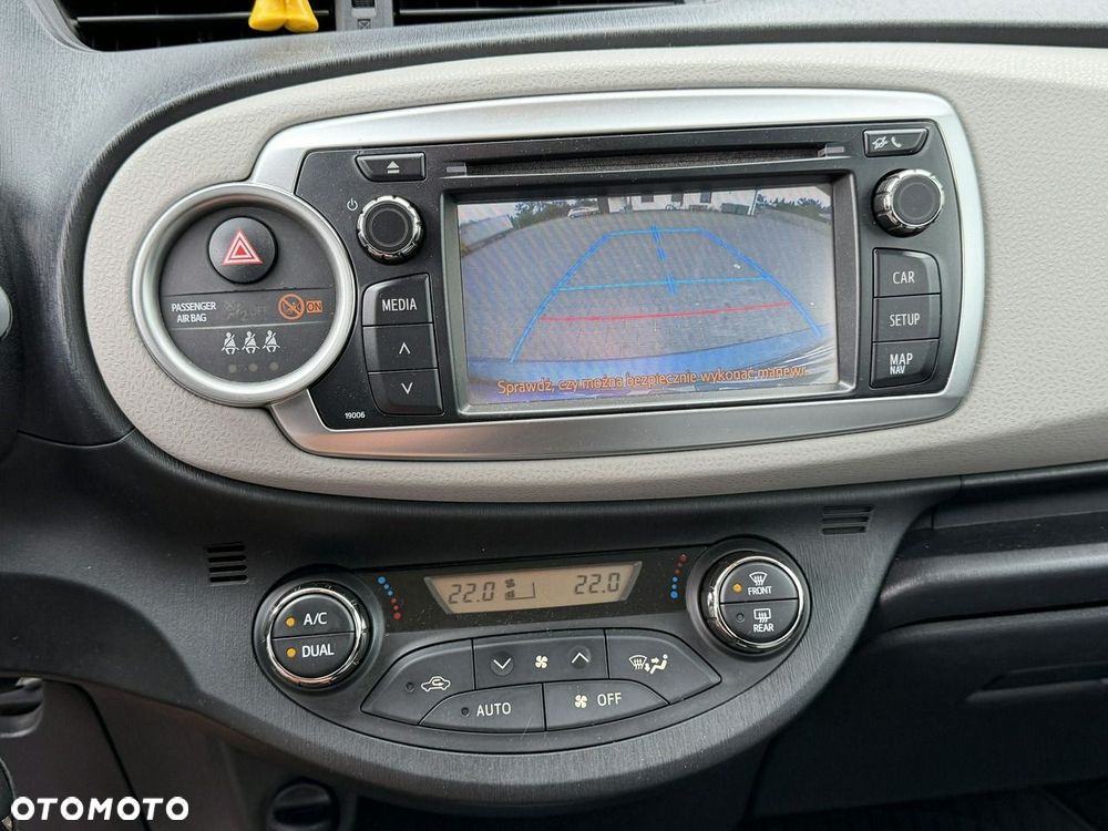 Toyota Yaris 1.33 Premium EU6 - 16