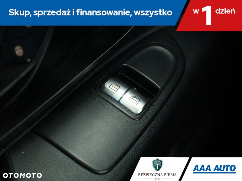 Mercedes-Benz vito - 17