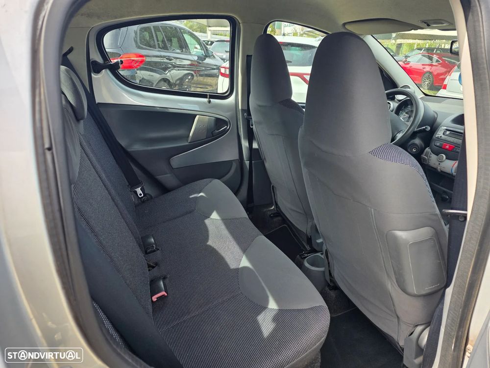 Peugeot 107 1.0 RC Line - 10