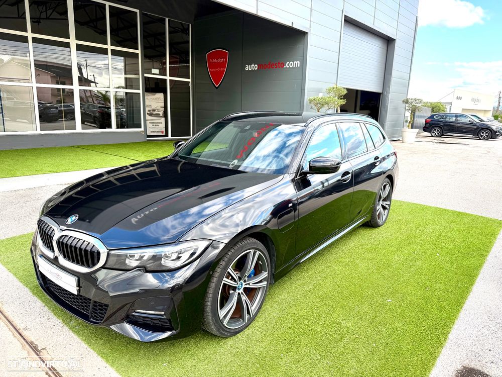 BMW 330 e Pack Desportivo M Auto - 1