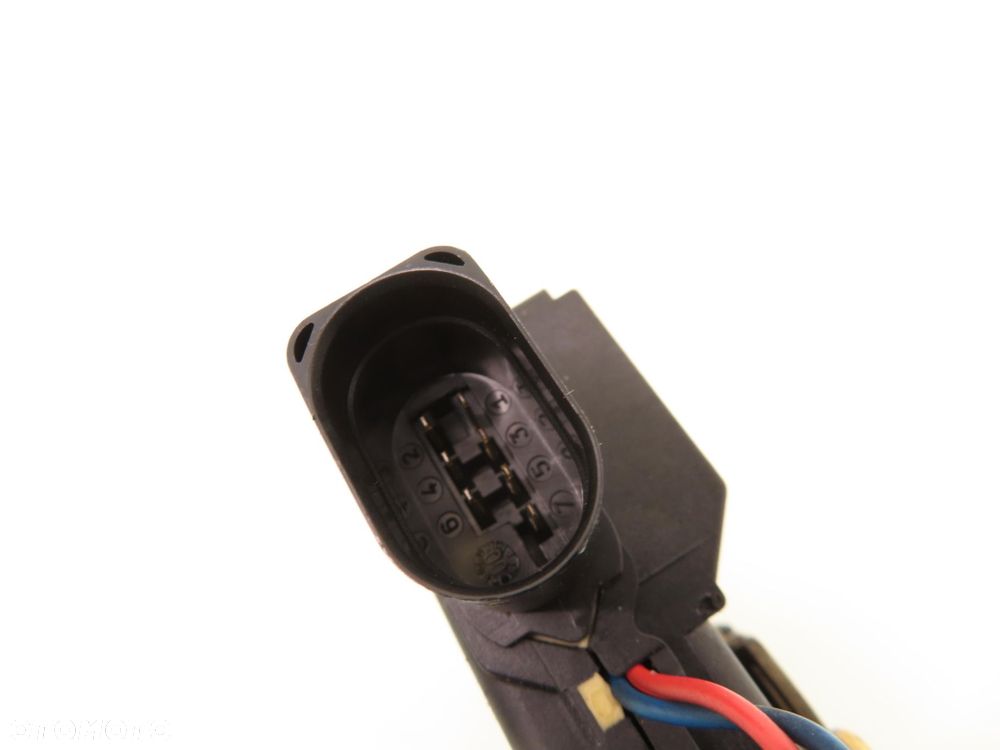 ZAMEK PRAWY PRZEDNI AUDI A2 8Z1837016C - 3