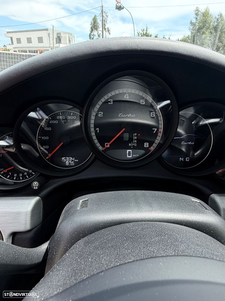 Porsche 911 (991) Turbo PDK - 23