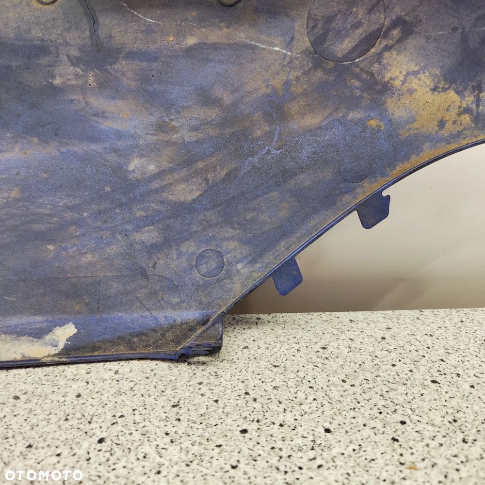 Owiewka, osłona, bok, boczek, zadupek, ogon Suzuki Burgman 125 - 16